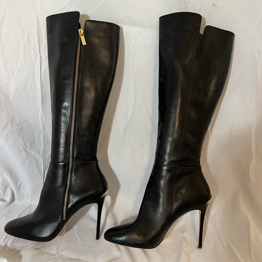 Michael Kors Clara Boots - Picture 3 of 12
